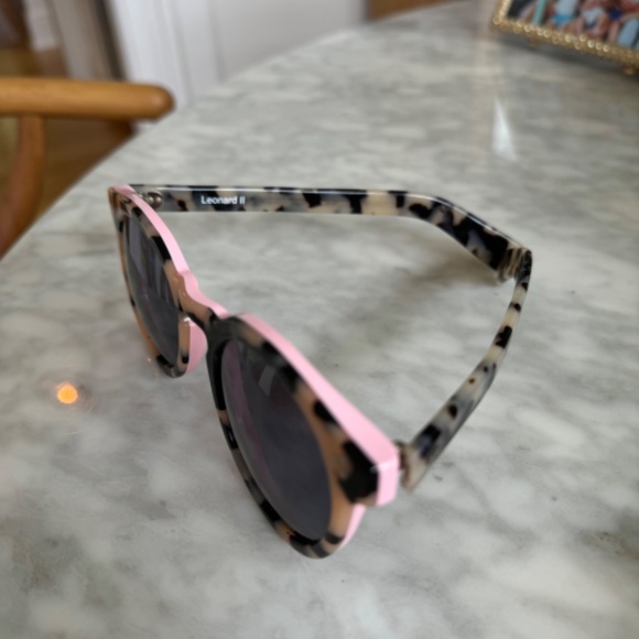 COPY - Illesteva Leonard II Sunglasses, Tortoise & Pink - Picture 2 of 4